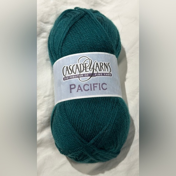 ✨NWT✨ Cascade Yarn Pacific- 1 Skein - Picture 1 of 4